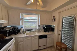 100 SE 6th Ave, Pompano Beach, FL 33060 - Photo 30