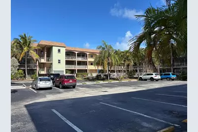 100 SE 6th Avenue, Unit #303, Pompano Beach, FL 33060 - Photo 6