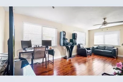 2711 NW 24th Ct, Fort Lauderdale, FL 33311 - Photo 36