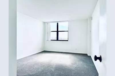 105  Lake Emerald Drive, Unit #610, Oakland Park, FL 33309 - Photo 8