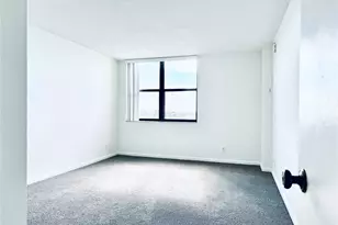 105 Lake Emerald Dr, Oakland Park, FL 33309 - Photo 8