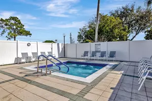 2312 S Cypress Bend Dr, Pompano Beach, FL 33069 - Photo 16