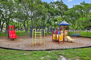 2312 S Cypress Bend Dr, Pompano Beach, FL 33069 - Photo 24