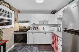 2312 S Cypress Bend Dr, Pompano Beach, FL 33069 - Photo 4