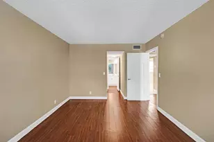 9235 Lagoon Pl, Davie, FL 33324 - Photo 18