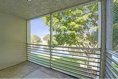 9235  Lagoon Pl, Unit #308, Davie, FL 33324 - Photo 26