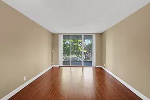 9235 Lagoon Pl, Davie, FL 33324 - Photo 10