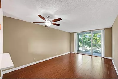 9235  Lagoon Pl, Unit #308, Davie, FL 33324 - Photo 8