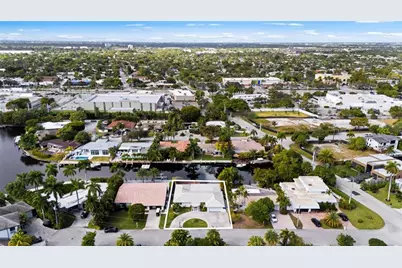 1735 NE 23rd Ave, Fort Lauderdale, FL 33305 - Photo 12