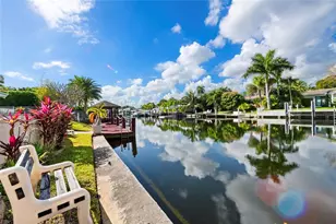 1735 NE 23rd Ave, Fort Lauderdale, FL 33305 - Photo 2