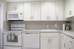 4700 Washington St, Hollywood, FL 33021 - Photo 2