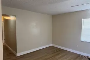 2156 NW 66th St, Miami, FL 33147 - Photo 10