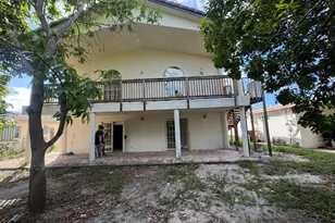 472 NW 2nd Terrace, Deerfield Beach, FL 33441 - Photo 2
