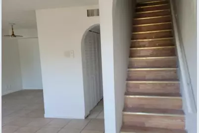 609 SW 79th Ter, North Lauderdale, FL 33068 - Photo 8