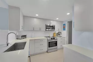 3050 NE 48th Ct, Lighthouse Point, FL 33064 - Photo 14