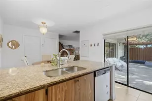 9142 SW 23rd St, Davie, FL 33324 - Photo 16