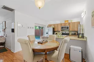 9142 SW 23rd St, Davie, FL 33324 - Photo 12