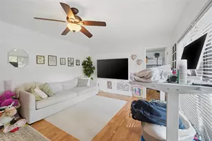 9142 SW 23rd St, Davie, FL 33324 - Photo 8