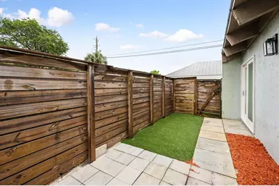 410 SE 13th St, Unit #4, Fort Lauderdale, FL 33316 - Photo 10