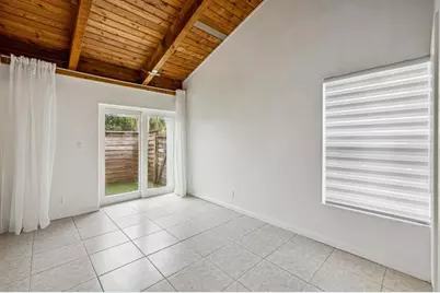 410 SE 13th St, Unit #4, Fort Lauderdale, FL 33316 - Photo 8