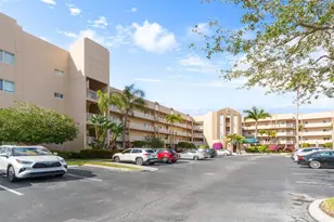 7647 Southampton Terrace, Tamarac, FL 33321 - Photo 30