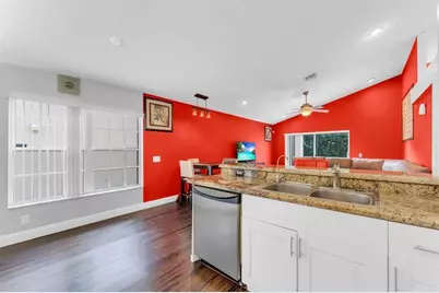 248 NW 116th Ter, Coral Springs, FL 33071 - Photo 6