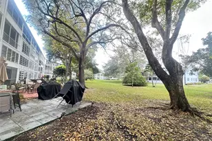 1076 Newport Q Unit, Deerfield Beach, FL 33442 - Photo 24