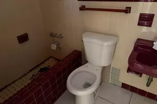 6911 Harding St, Hollywood, FL 33024 - Photo 12