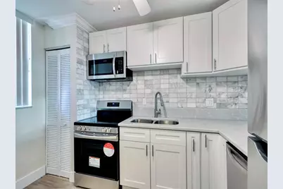 5300 NE 24th Ter, Unit #C108, Fort Lauderdale, FL 33308 - Photo 8