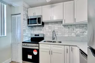 5300 NE 24th Terrace, Fort Lauderdale, FL 33308 - Photo 8