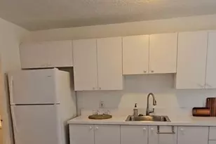 1021 SE Monterey Rd, Stuart, FL 34994 - Photo 6