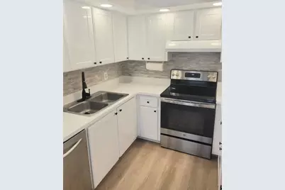 570 N Tropic Ln. 4- C, Unit #4, Vero Beach, FL 32960 - Photo 2