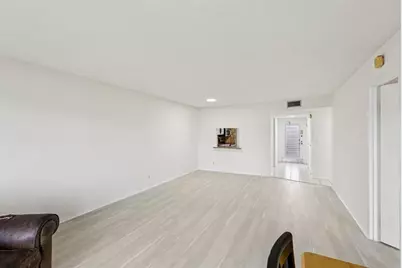 8330  Sands Point Blvd, Unit #304N, Fort Lauderdale, FL 33321 - Photo 2