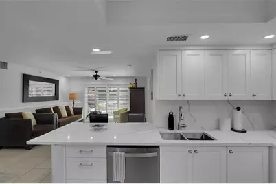 2125 SE 10 Ave, Unit #1011, Fort Lauderdale, FL 33316 - Photo 10