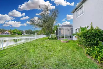 1858 NW 74th Way, Pembroke Pines, FL 33024 - Photo 32