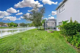 1858 NW 74th Way, Pembroke Pines, FL 33024 - Photo 32