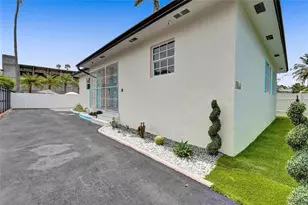 8236 NW 1st Pl, Miami, FL 33150 - Photo 2