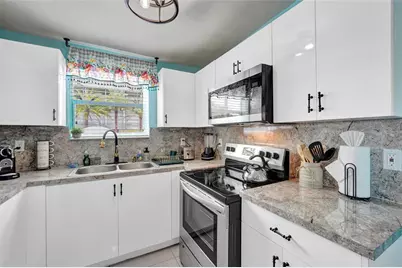 8236 NW 1st Pl, Unit #2, Miami, FL 33150 - Photo 18