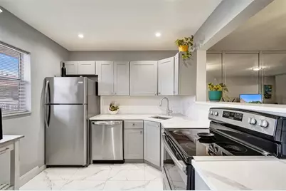 608 SW Natura Blvd, Unit #308, Deerfield Beach, FL 33441 - Photo 2