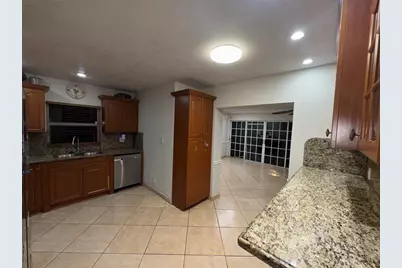 5171 NW 87th Ter, Lauderhill, FL 33351 - Photo 4