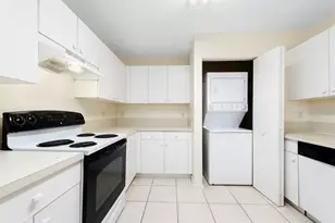 8496 NW 40th St, Coral Springs, FL 33065 - Photo 12