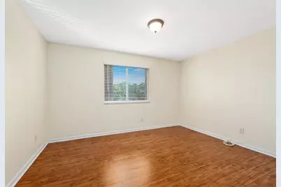 8496 NW 40th St, Coral Springs, FL 33065 - Photo 16