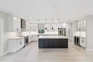 1660 SW 32nd Ct, Miami, FL 33145 - Photo 10