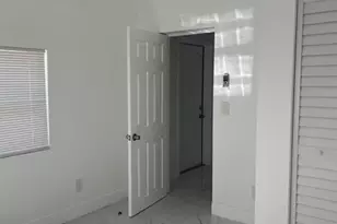 8550 Taft St, Pembroke Pines, FL 33024 - Photo 16