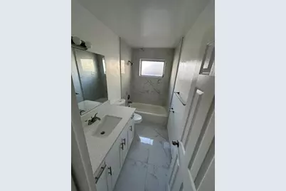 8550  Taft St, Pembroke Pines, FL 33024 - Photo 32