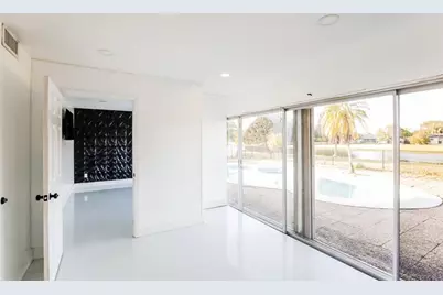 6609 NW 80th Ct, Tamarac, FL 33321 - Photo 12