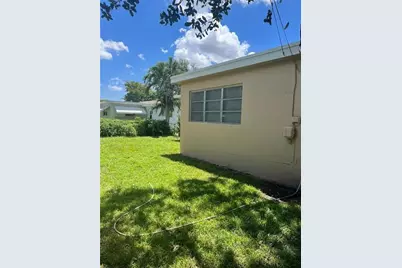6817 SW 10th St, Pembroke Pines, FL 33023 - Photo 22