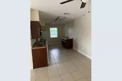 6817 SW 10th St, Pembroke Pines, FL 33023 - Photo 6