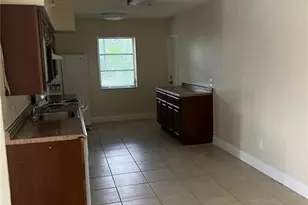 6817 SW 10th St, Pembroke Pines, FL 33023 - Photo 6