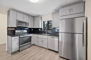 19986 NE 5th Ct, Miami, FL 33179 - Photo 8